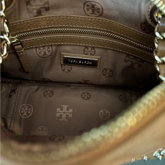 Tory Burch camera bag - Picture 2 of 5
